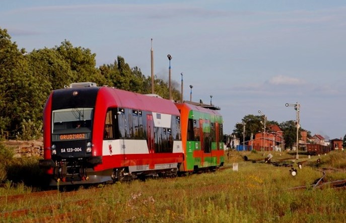 Pociągi Malbork – Grudziądz opóźnione o 4,5 roku