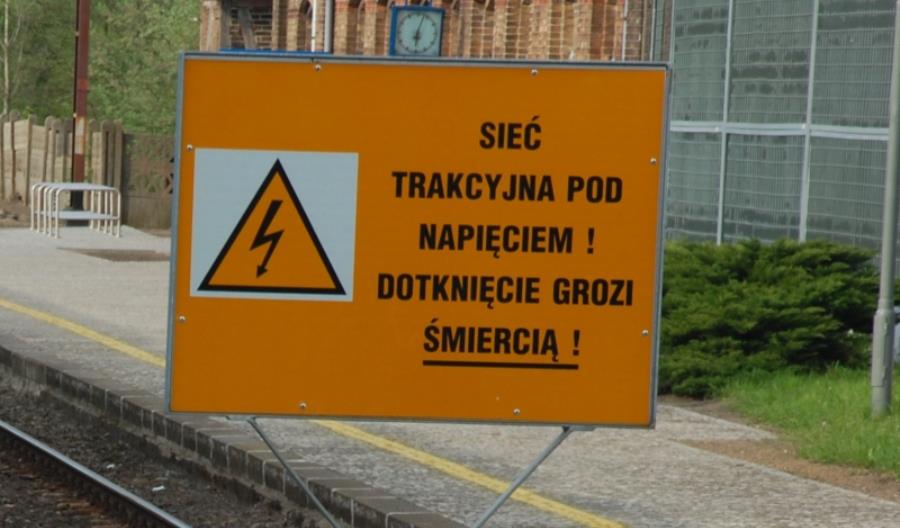 Trzy oferty na przebudowę sieci trakcyjnej z Bukowna do Sławkowa Trzy oferty na przebudowę sieci trakcyjnej z Bukowna do Sławkowa