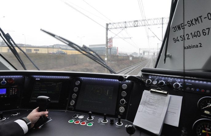 Coraz więcej kobiet chce prowadzić pociągi