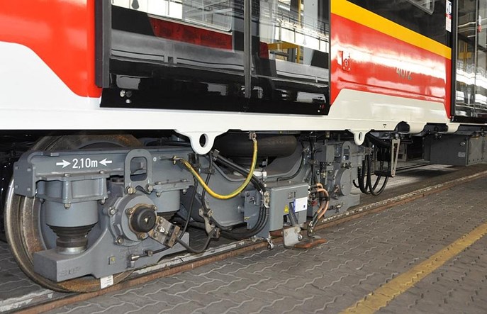Problem Metra z kołami Inspiro. Trzykrotny wzrost zużycia szyn