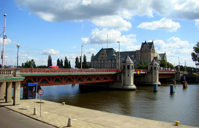 Szczecin też bez mostu. Za to z substytutem SKM-ki