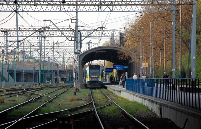 Posłowie pytają o „puste szuflady” w PLK