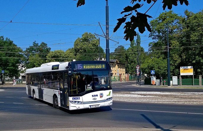 Toruń: Cztery oferty na dostawę autobusów. Isuzu najtańsze