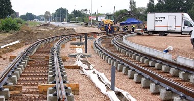 Przedłużenie tramwaju na Tarchominie z umową. Dalej w dwóch częściach?