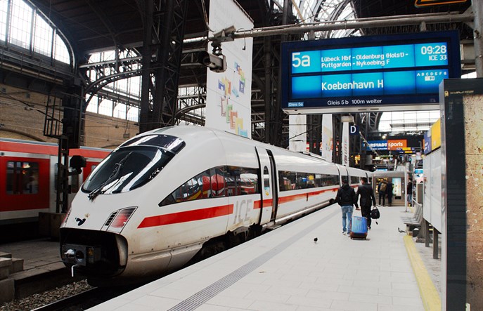 Tanie papierosy na górnym pokładzie. Promem kolejowym do Danii