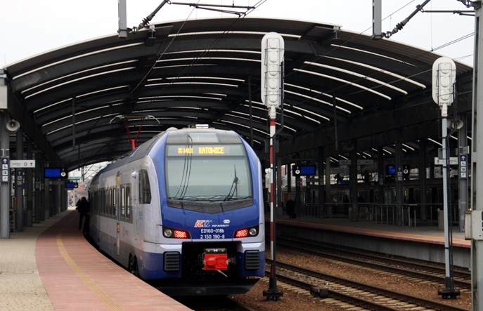 Koleo sprzedaje już bilety. Ale nie PKP Intercity