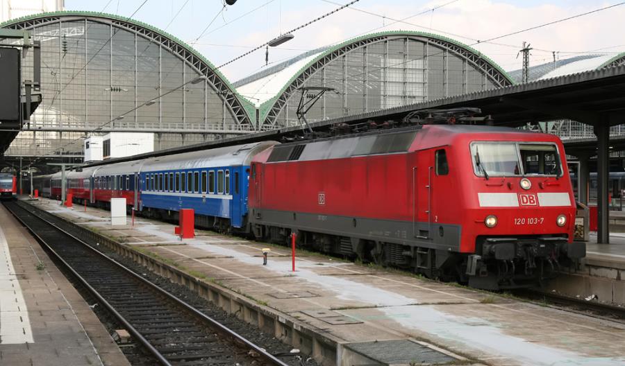 Pociąg EN Jan Kiepura będzie kursował tylko do grudnia Pociąg EN Jan Kiepura będzie kursował tylko do grudnia