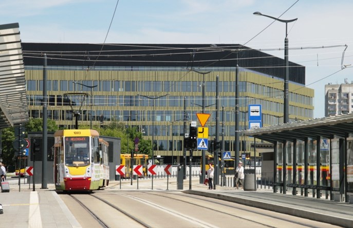 Łódź: Tramwaje i piesi w symbiozie