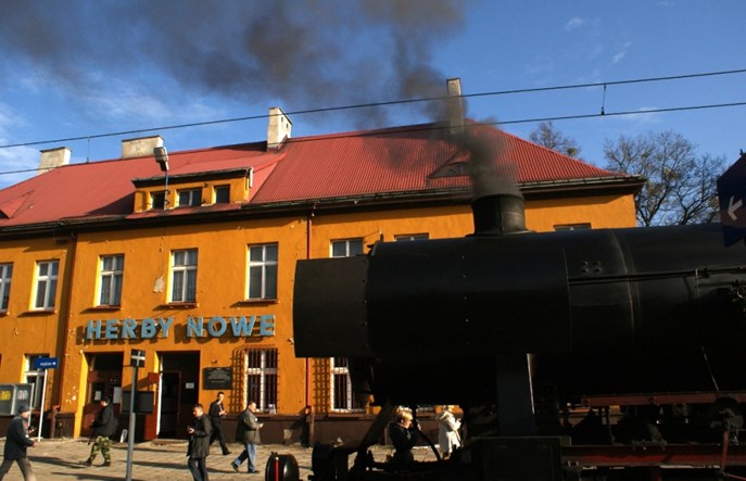 Herby Nowe – Wieluń: Miesiąc komunikacji zastępczej