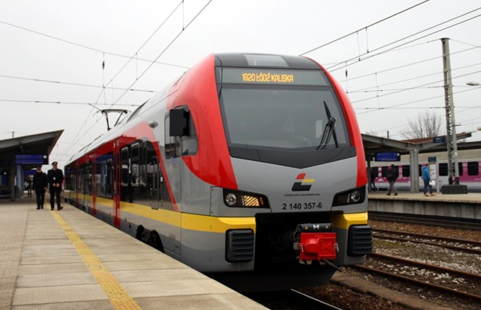 Dwukrotnie więcej pociągów ŁKA do Warszawy