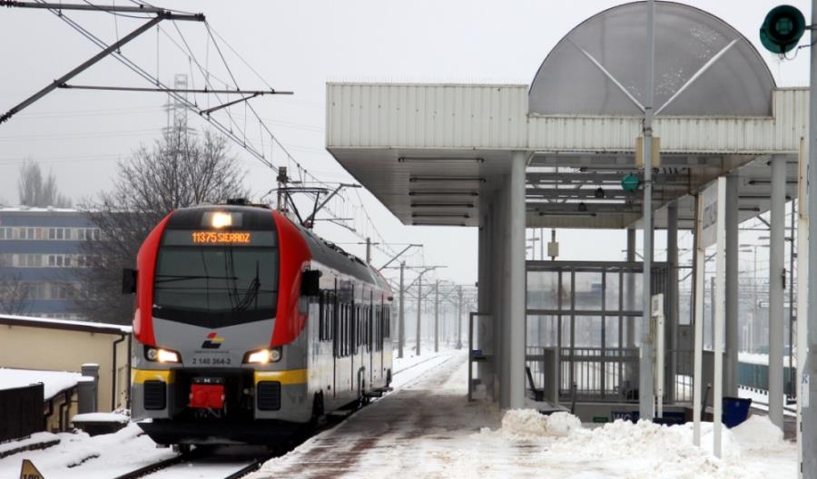 Z Łodzi do Sieradza szybciej... jeszcze przed modernizacją Z Łodzi do Sieradza szybciej... jeszcze przed modernizacją