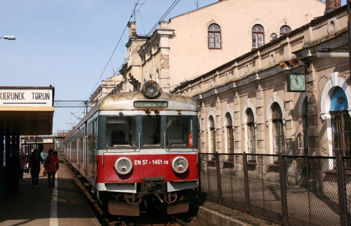 Czy pociągów Łódź – Toruń jest zbyt mało?