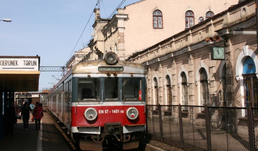 Czy pociągów Łódź – Toruń jest zbyt mało?