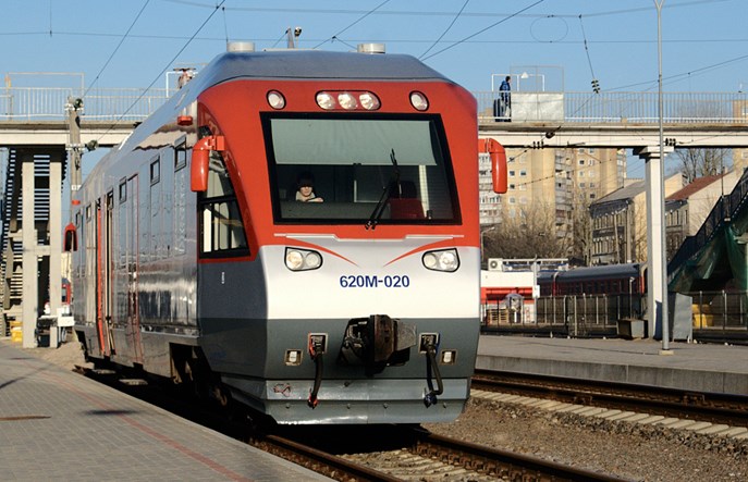 Wilno: Polskim pociągiem na litewskie lotnisko 