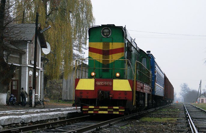 Ukraina: pasażerowie i towary razem