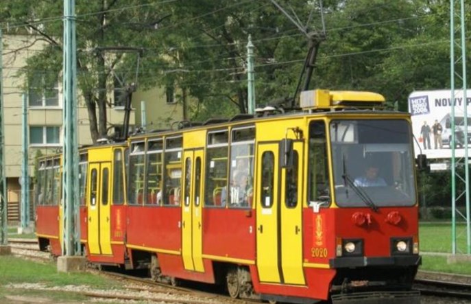Warszawa: Brakuje autobusów zastępczych za tramwaje