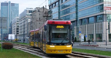 Warszawa: Tory odstawcze zamiast pętli. Budowa pierwszego w 2016 r.