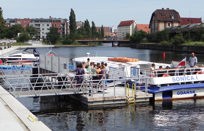 Gdański tramwaj wodny coraz popularniejszy