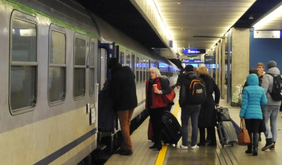 TLK Nida jeździ bez ogrzewania. PKP Intercity „monitoruje” sytuację TLK Nida jeździ bez ogrzewania. PKP Intercity „monitoruje” sytuację