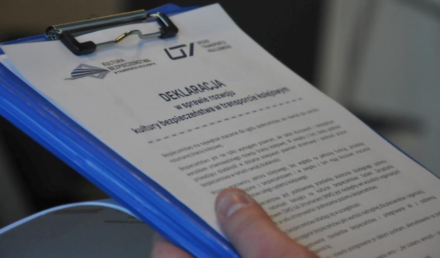 Prezes UTK chce cofnąć certyfikaty bezpieczeństwa kilku kolejowym spółkom Prezes UTK chce cofnąć certyfikaty bezpieczeństwa kilku kolejowym spółkom