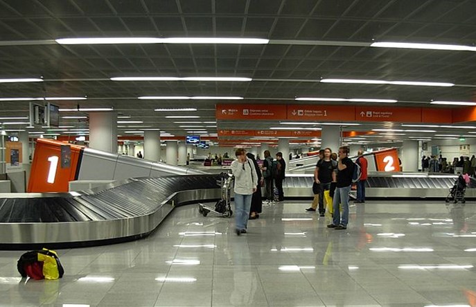 ModlinBus wozi pasażerów z Bydgoszczy na Okęcie i do Modlina