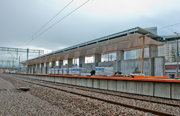 Dodatkowy peron Warszawy Gdańskiej. Będzie dojście z wiaduktu?
