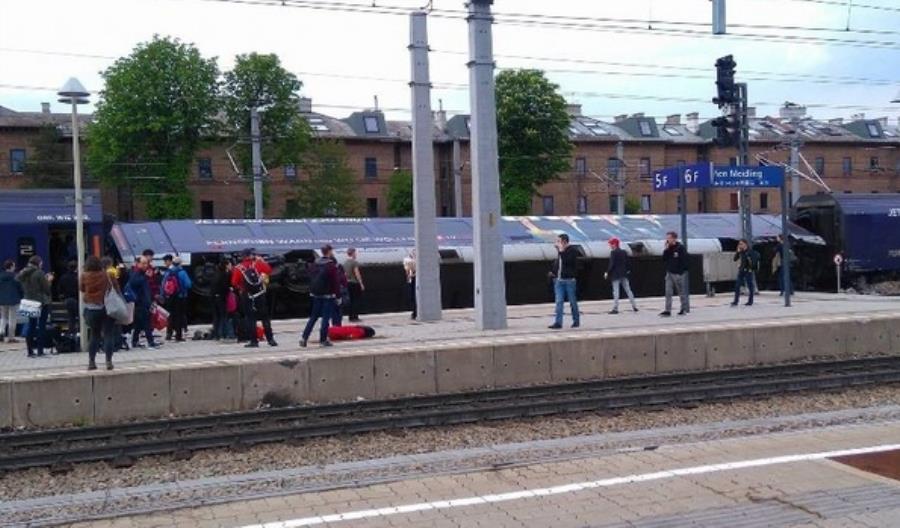 Wiedeń. Na stacji Meidling zderzyły się dwa pociągi