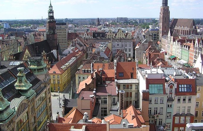 Wrocław też zwalczy smog darmową komunikacją?