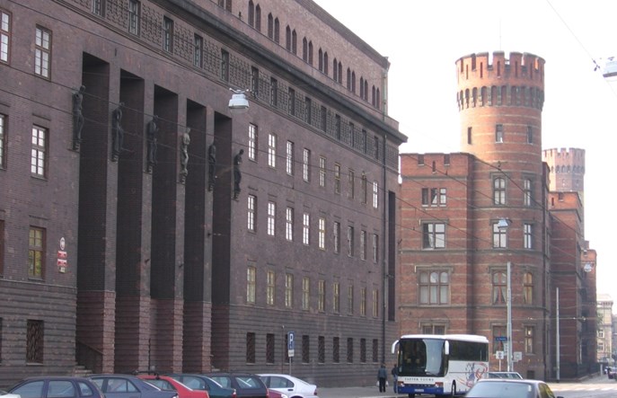 Trudniej parkować na ulicach Wrocławia. Zyskają piesi