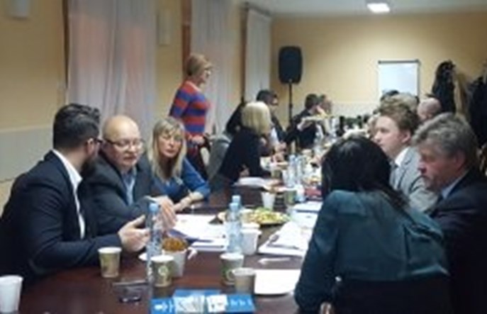 Pomysły na dworzec w Błoniu: Od szkoły tańca po przestrzeń magazynową 