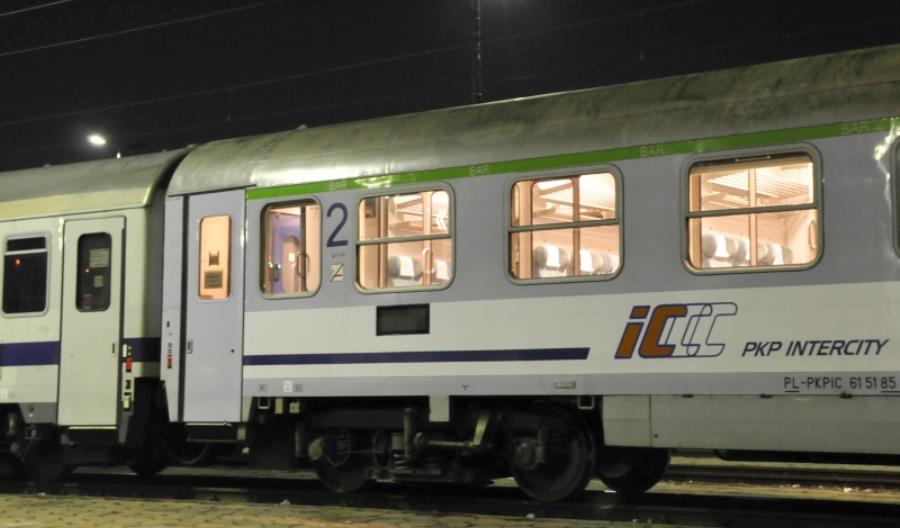 PKP Intercity znalazło w spółce dodatkowych 165 mln złotych PKP Intercity znalazło w spółce dodatkowych 165 mln złotych