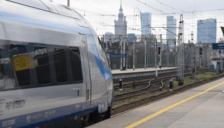 UTK podsumowuje rok 2021 na kolei. Było 245 milionów pasażerów