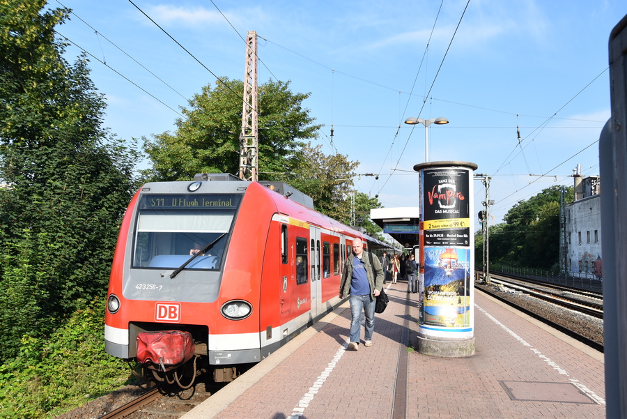 Bilet „helpukraine" w DB. W całych Niemczech uchodźcy z Ukrainy jeżdżą za darmo  