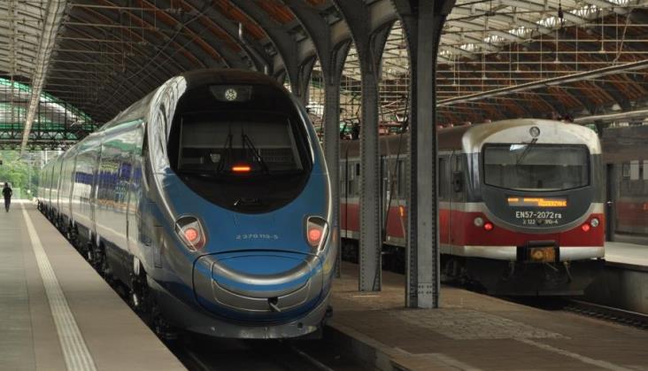 Pendolino z Warszawy do Wrocławia jedzie długo i jest drogie