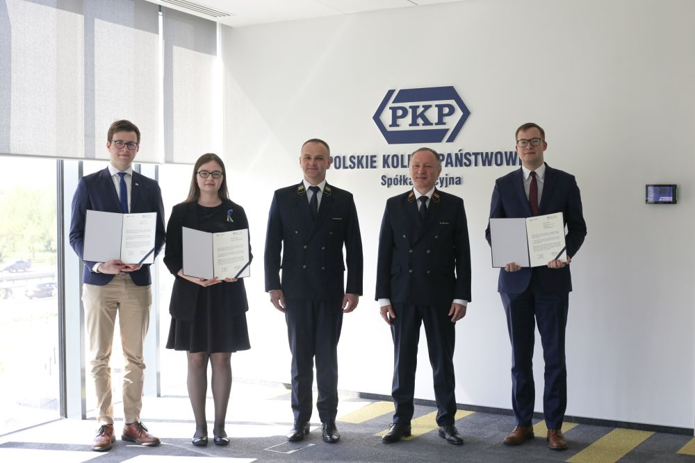 Kolejarze dziękują wolontariuszom za pomoc udzielaną uchodźcom