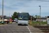 Kierowca autobusu pełnego dzieci objechał rogatki. PLK zawiadomiła policję