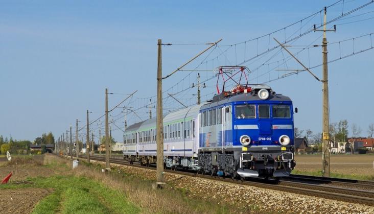 PKP Intercity nie planuje wycofywać z eksploatacji lokomotyw EP08