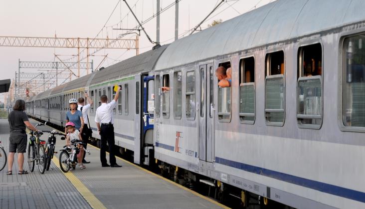 Rekordowe wakacje na kolei. 91 milionów pasażerów od początku czerwca do końca sierpnia