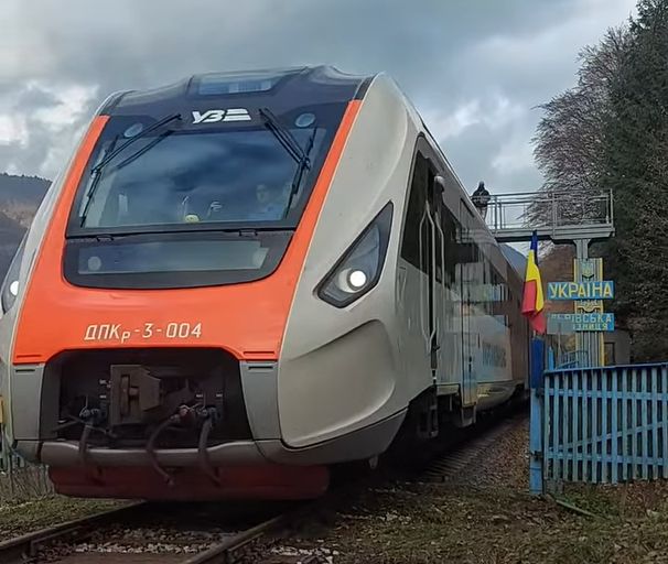Pierwszy pociąg na odbudowanej linii Ukraina – Rumunia