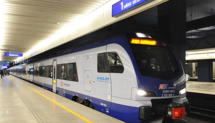 PKP Intercity nie ma jeszcze nowej umowy na energię dla pociągów