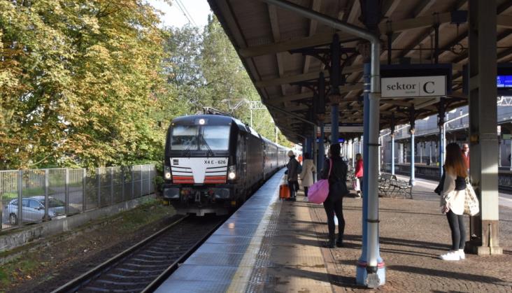 Pociągi Warszawy i Trójmiasta do Berlina pojadą z przesiadką w Niemczech