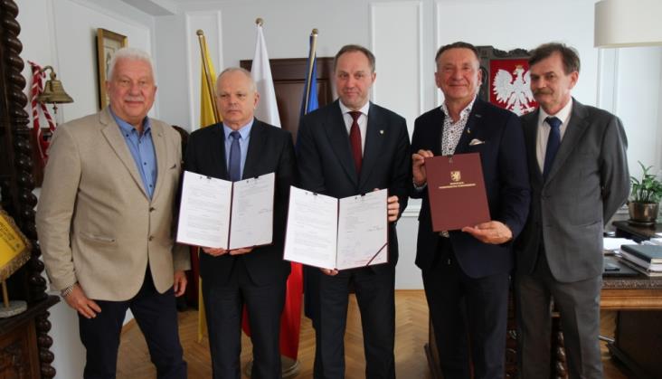 Umowa na dostawy dwutrakcyjnych Impulsów 2 dla Pomorza podpisana