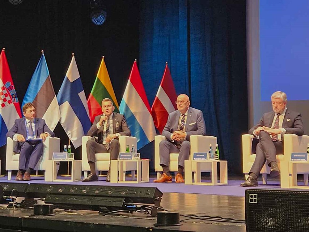 TINES: jeżeli chcemy mieć polską kolej dużych prędkości, musimy mieć polskich producentów dla KDP