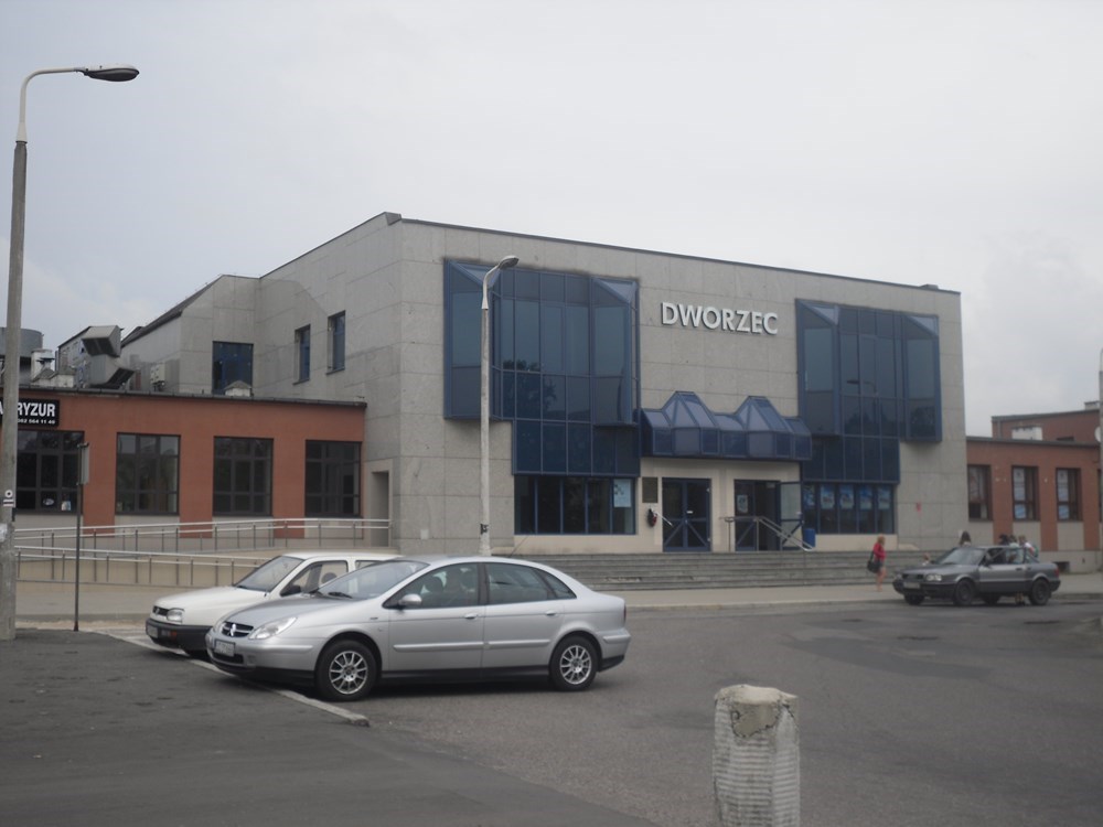 Chełm: Poczekalnia w biurowcu lub w kuszetkach Kolei Ukraińskich