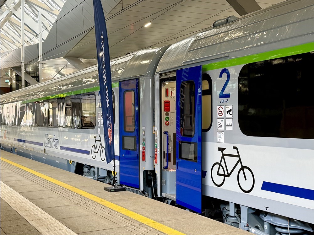 PKP Intercity. FPS H. Cegielski dostarczył wszystkie wagony Combo