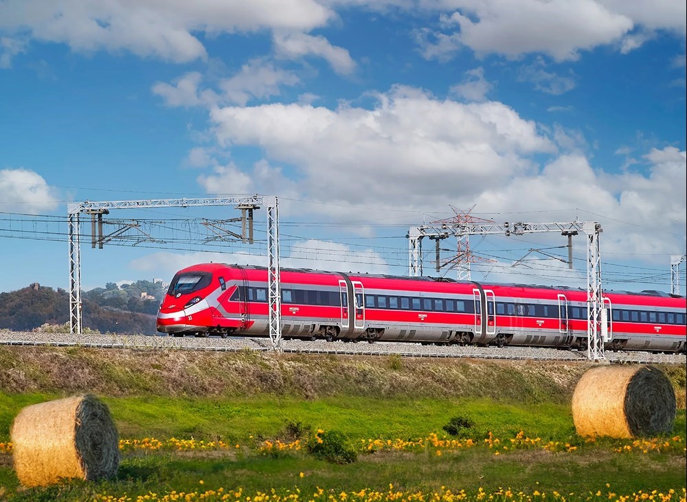 Koleje Włoskie kupują tabor na trasę Paryż – Londyn