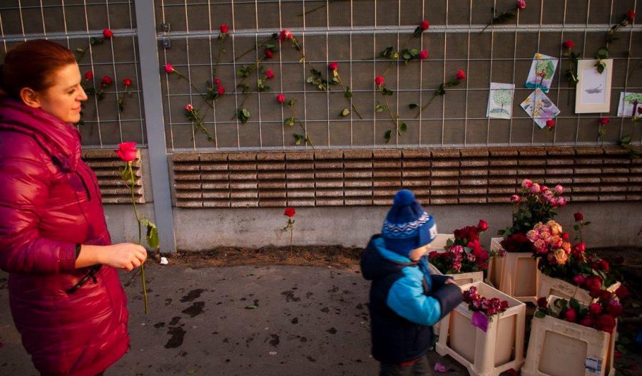 PLK: Wycinka drzew z peronu w Piastowie dla bezpieczeństwa pasażerów