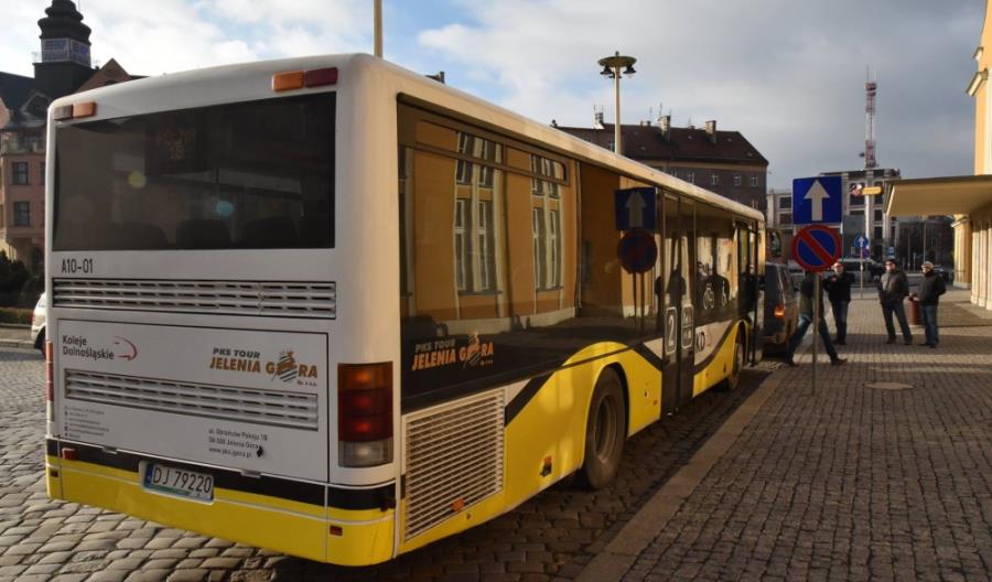 Jeździ już autobus z Jeleniej Góry do Lwówka Śląskiego