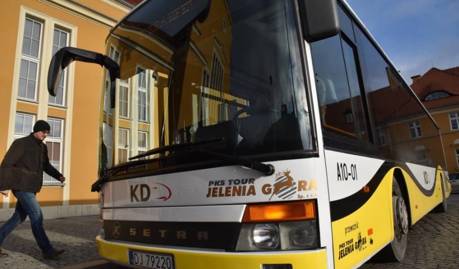 Jeździ już autobus z Jeleniej Góry do Lwówka Śląskiego