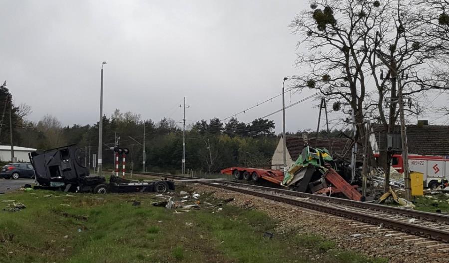 Groźny wypadek Pendolino pod Opolem. 18 osób rannych [aktualizacja]